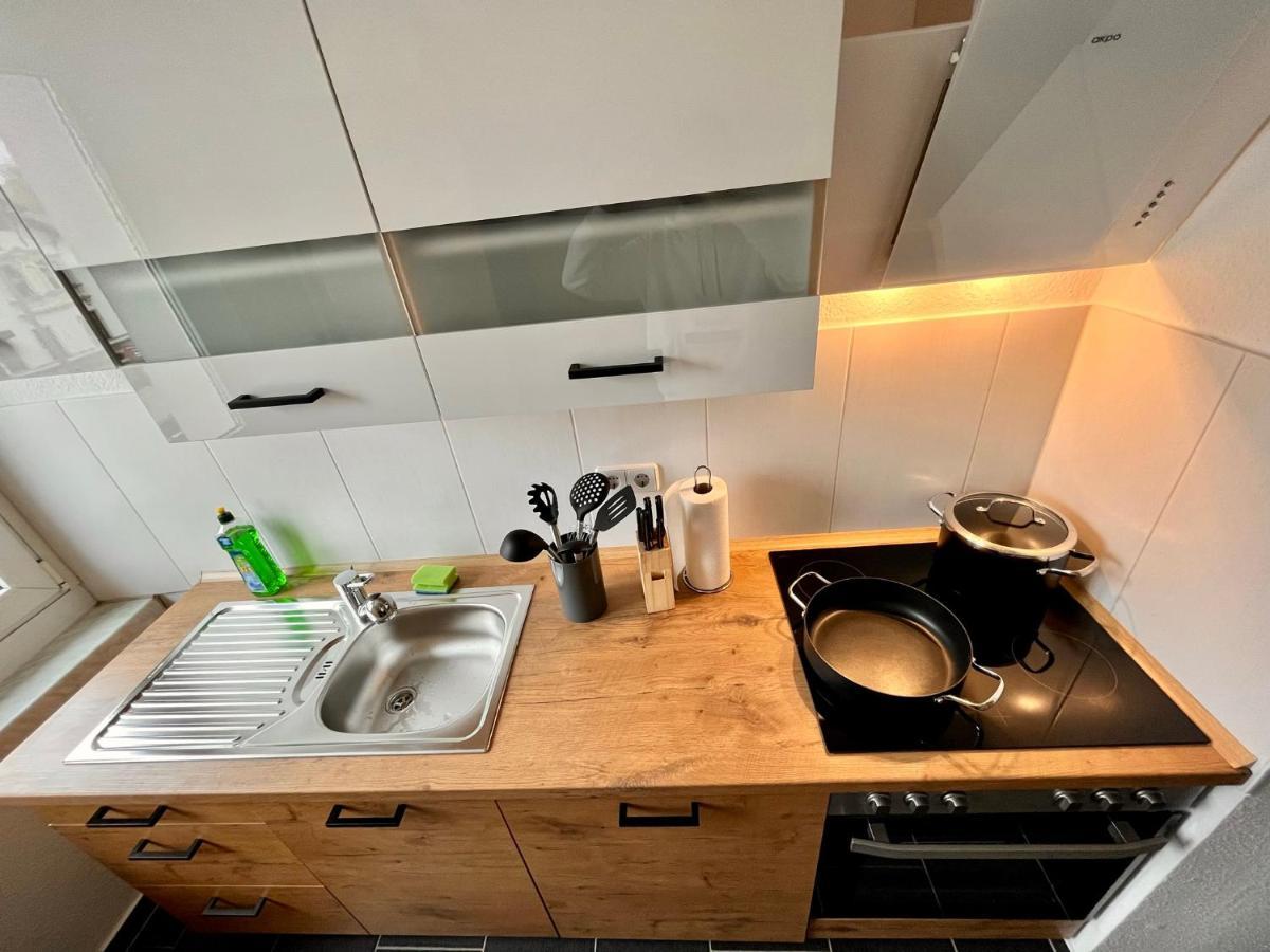 Kmhosting Zentrum Modern Appartement - Kingsize Boxspringbett เคมนิตซ์ ภายนอก รูปภาพ