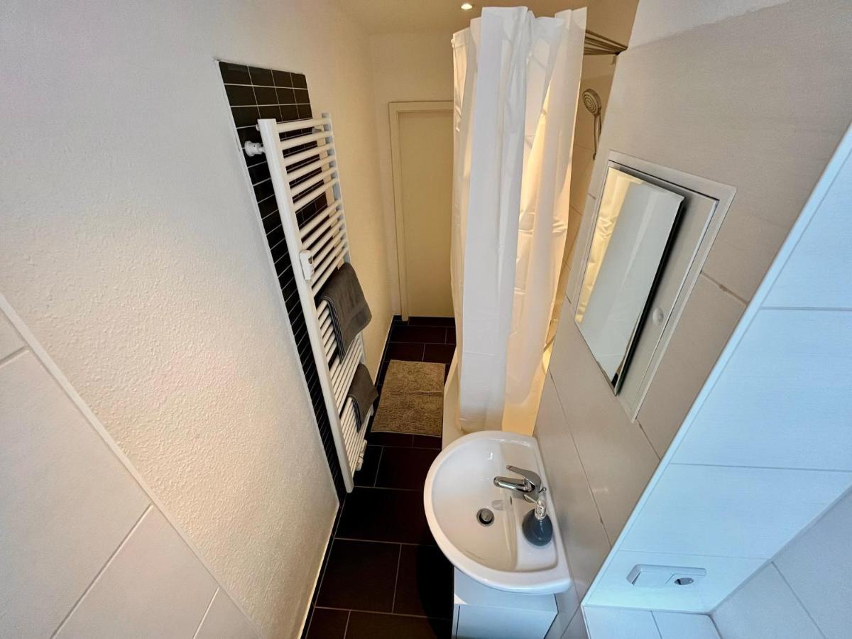 Kmhosting Zentrum Modern Appartement - Kingsize Boxspringbett เคมนิตซ์ ภายนอก รูปภาพ